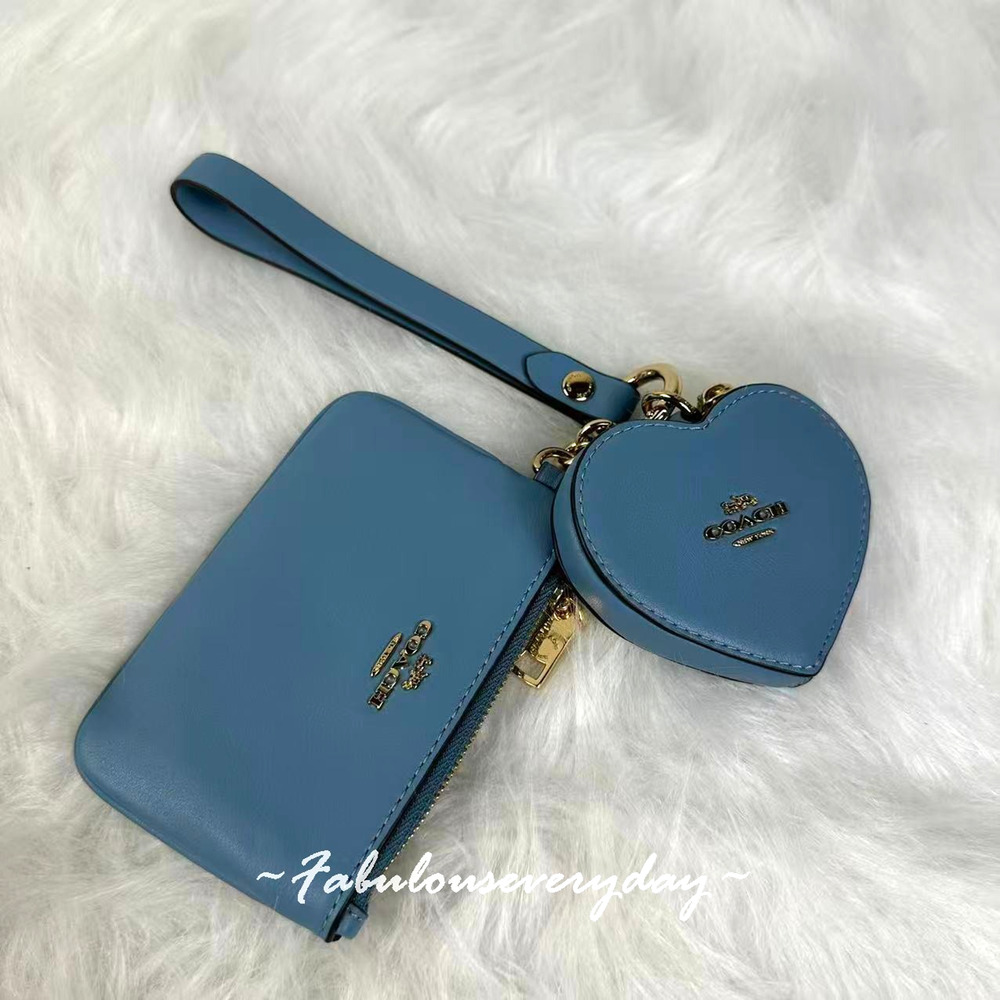 Coach Wristlet And Heart Pouch With Charm CEO33 Leather/Gold/Light Blue NWT